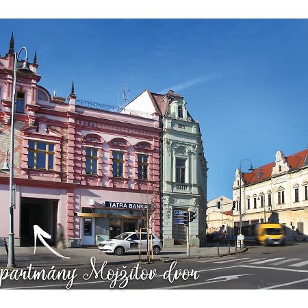 Apartmany Mojzitov Dvor Łuczeniec Zewnętrze zdjęcie