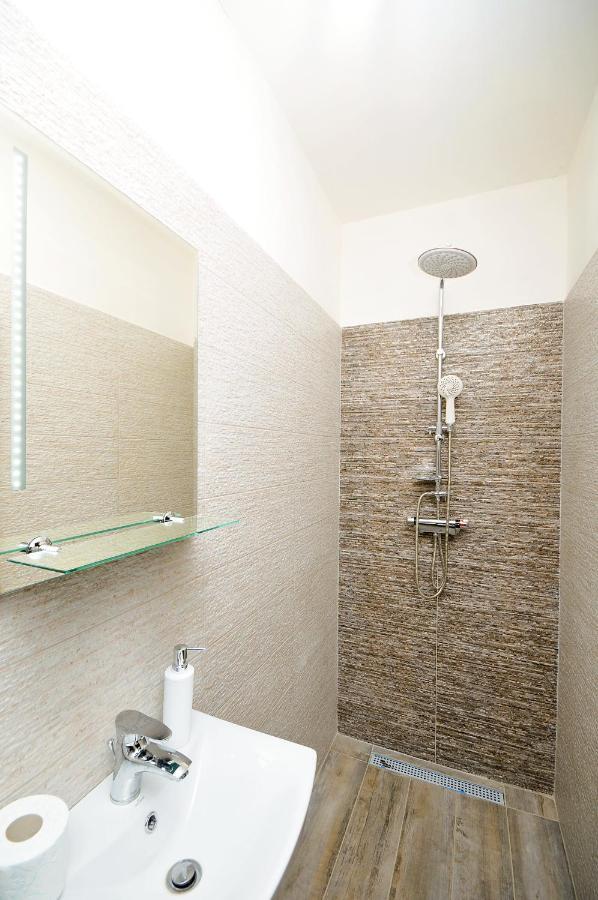 Apartmany Mojzitov Dvor Łuczeniec Zewnętrze zdjęcie